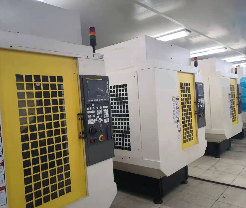  FANUC α-D21MiA 钻攻中心