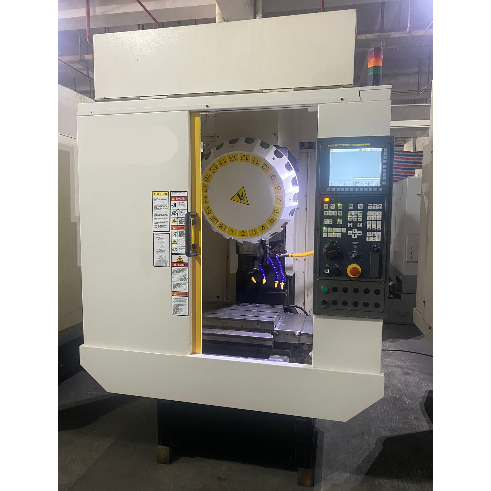  FANUC α-D21MiA 钻攻中心