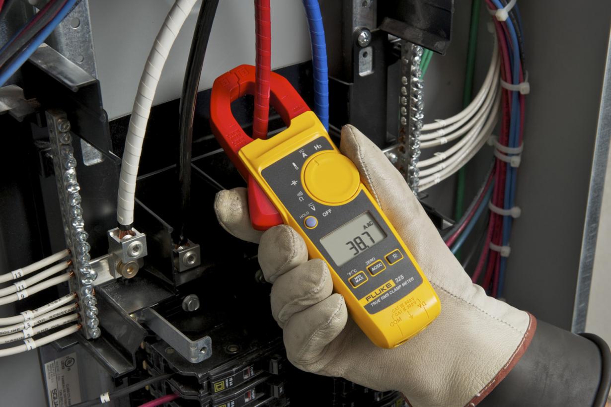 Fluke 325 真有效值钳型表